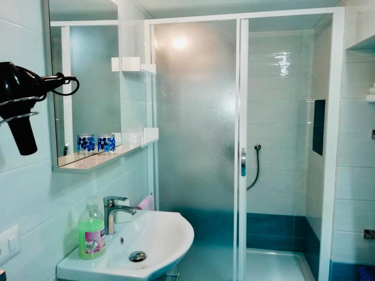 كابري Central Apartment Le Botteghe المظهر الخارجي الصورة